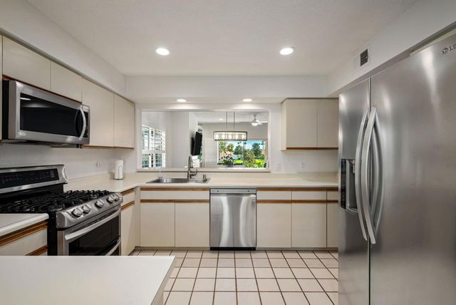 270 Vista Royale Circle E, Palm Desert, CA 92211