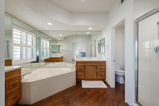 270 Vista Royale Circle E, Palm Desert, CA 92211