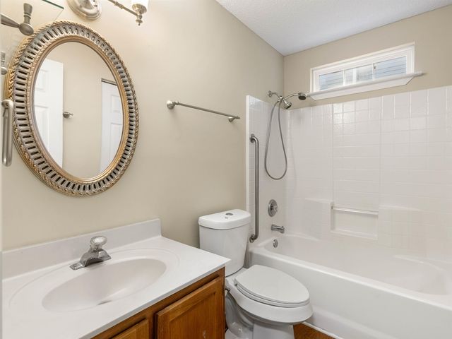 242 Birds Eye View, Boiling Springs, SC 29316