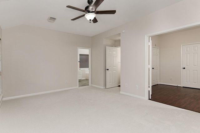 23 Lamps Glow Place, The Woodlands, TX 77382