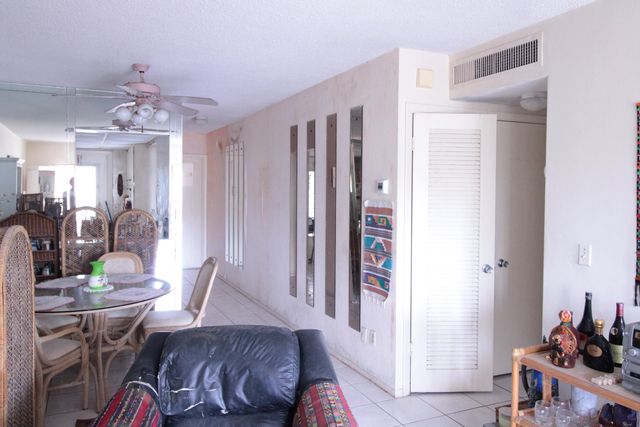 460 Paradise Isle Boulevard 203, Hallandale Beach, FL 33009