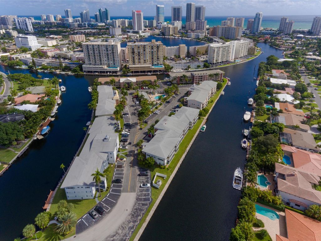 460 Paradise Isle Boulevard 203, Hallandale Beach, FL 33009