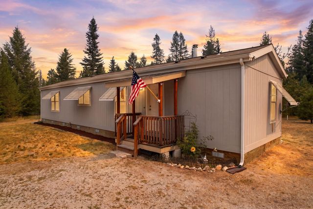 11222 Deer Valley Rd, Newport, WA 99156