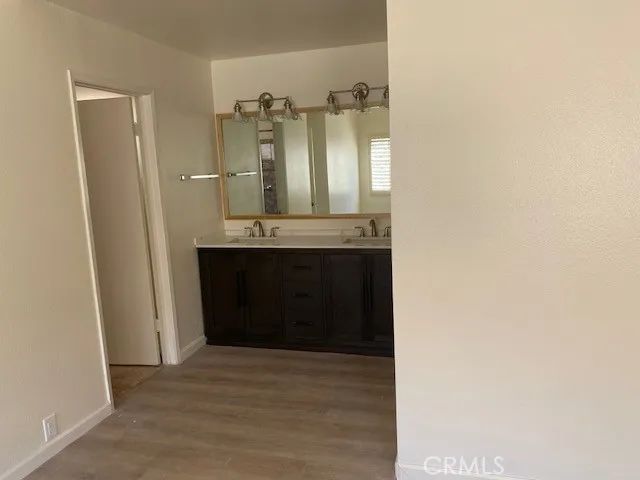 5421 S LA CIENEGA Avenue, Los Angeles, CA 90056