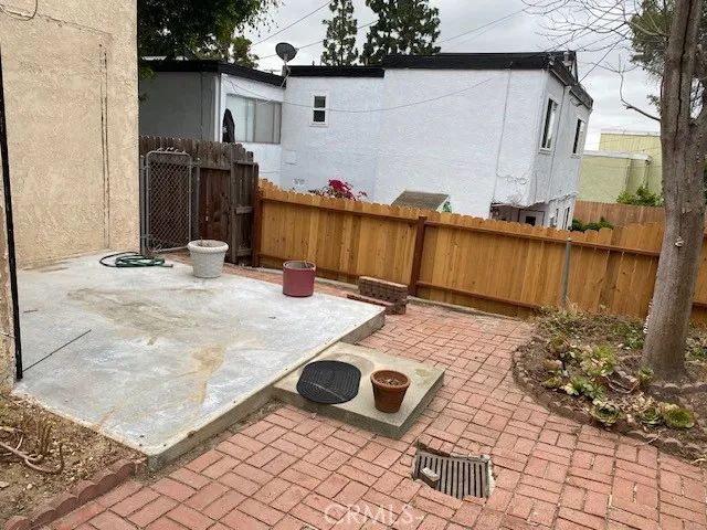 5421 S LA CIENEGA Avenue, Los Angeles, CA 90056