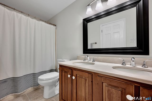 187 Lincoln Drive, Glastonbury, CT 06033