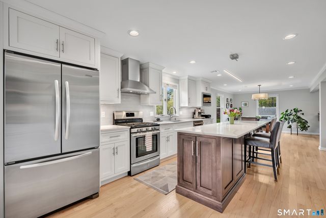 187 Lincoln Drive, Glastonbury, CT 06033