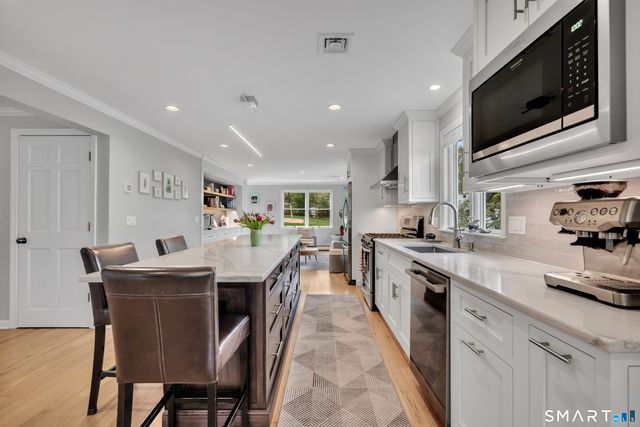 187 Lincoln Drive, Glastonbury, CT 06033