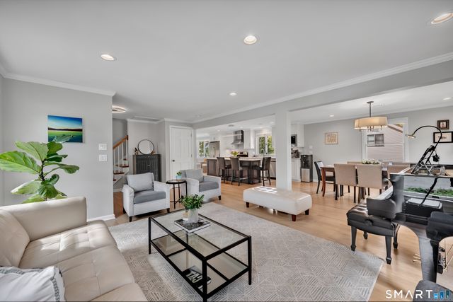 187 Lincoln Drive, Glastonbury, CT 06033
