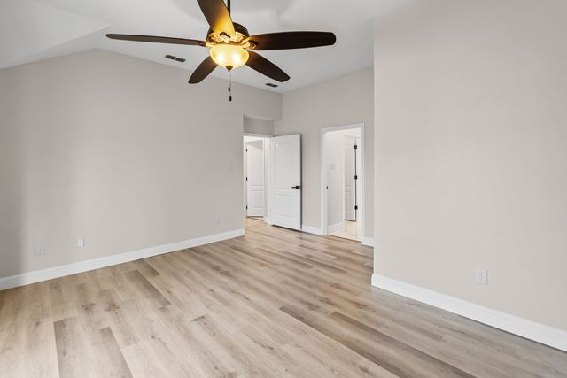 627 County Road 4445, Trenton, TX 75490