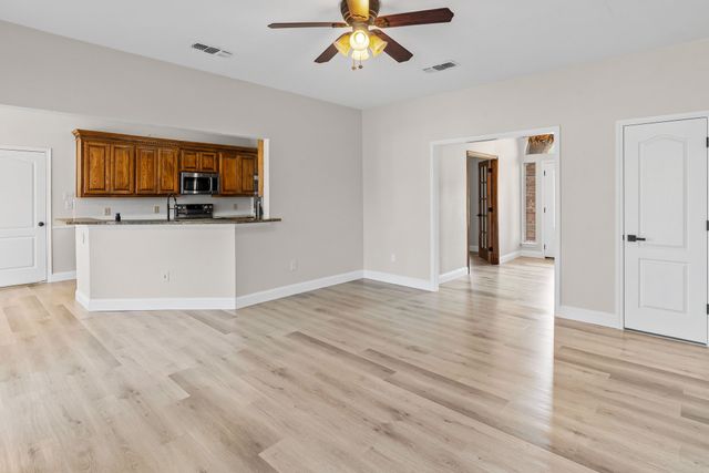 627 County Road 4445, Trenton, TX 75490