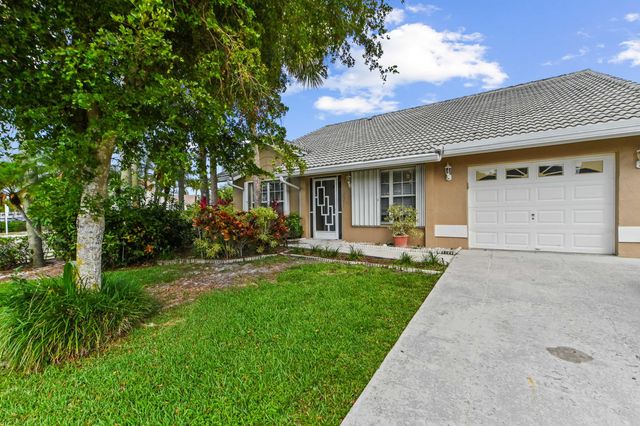 18377 Fresh Lake Way, Boca Raton, FL 33498