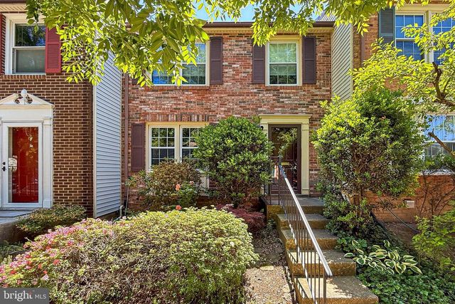 337 GUNDRY DR, Falls Church, VA 22046