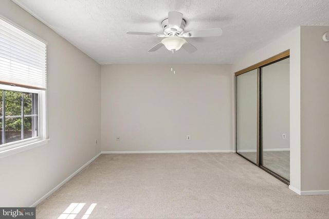 337 GUNDRY DR, Falls Church, VA 22046
