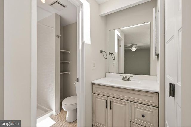 337 GUNDRY DR, Falls Church, VA 22046