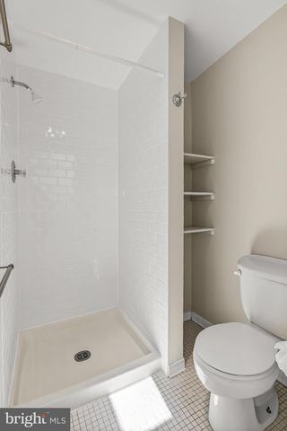 337 GUNDRY DR, Falls Church, VA 22046