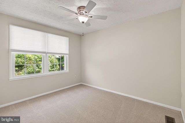 337 GUNDRY DR, Falls Church, VA 22046