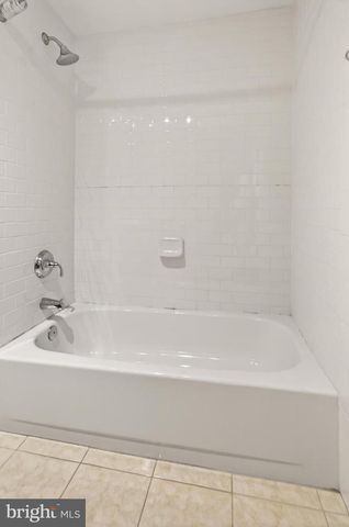 337 GUNDRY DR, Falls Church, VA 22046