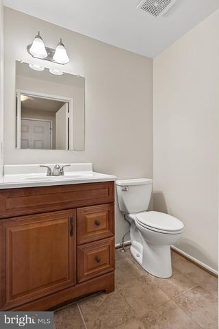 337 GUNDRY DR, Falls Church, VA 22046