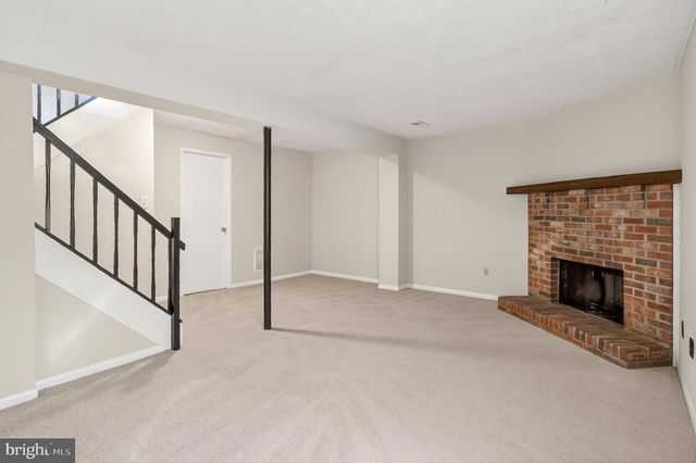 337 GUNDRY DR, Falls Church, VA 22046