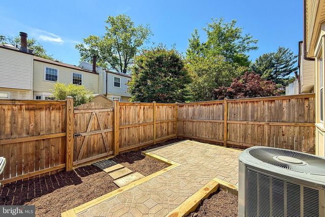 337 GUNDRY DR, Falls Church, VA 22046