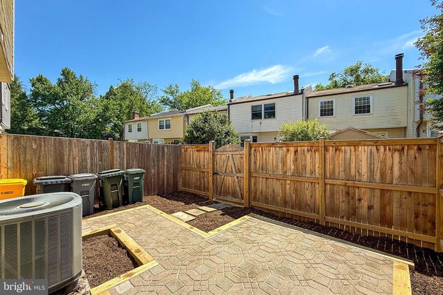337 GUNDRY DR, Falls Church, VA 22046