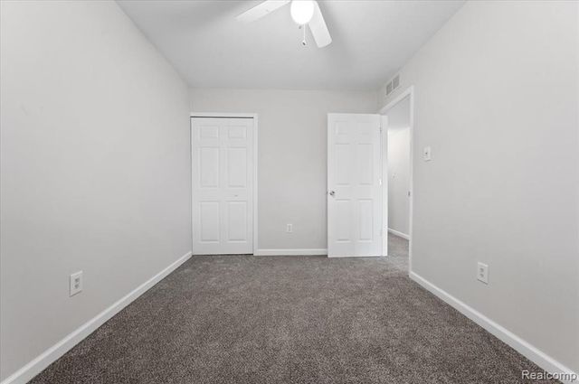 22417 Maxine Street, Saint Clair Shores, MI 48080