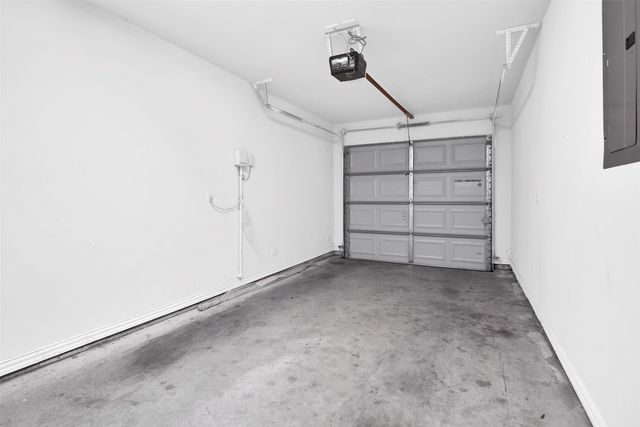 218 W Lake Street, Sherman, TX 75090