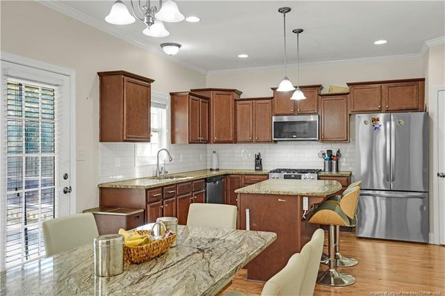 2816 Sand Trap Lane, Hope Mills, NC 28348