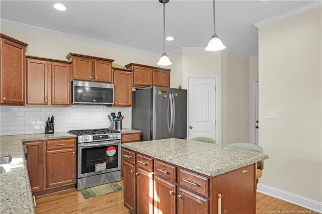 2816 Sand Trap Lane, Hope Mills, NC 28348