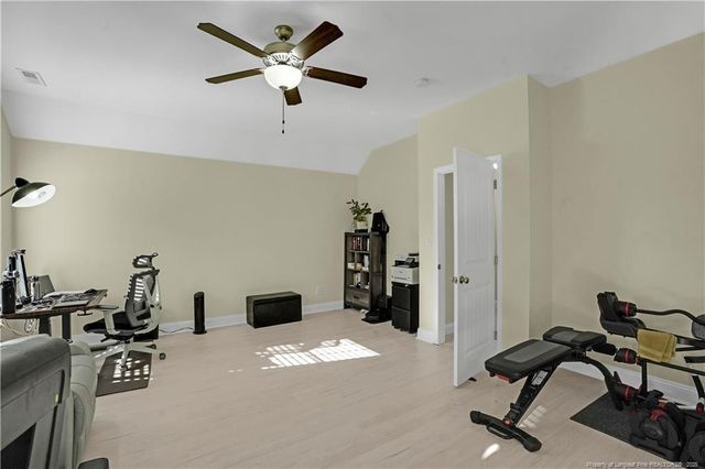 2816 Sand Trap Lane, Hope Mills, NC 28348