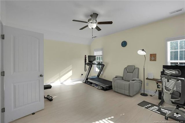 2816 Sand Trap Lane, Hope Mills, NC 28348