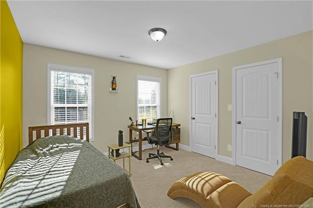 2816 Sand Trap Lane, Hope Mills, NC 28348