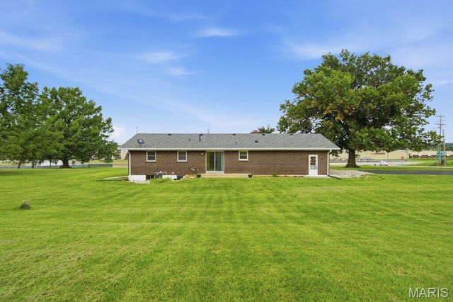 57 W Ofallon Drive, O'fallon, MO 63366