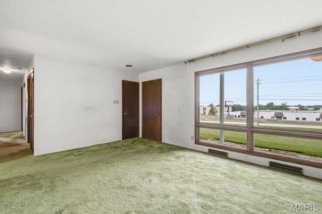 57 W Ofallon Drive, O'fallon, MO 63366