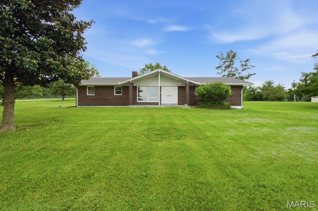 57 W Ofallon Drive, O'fallon, MO 63366