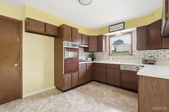57 W Ofallon Drive, O'fallon, MO 63366