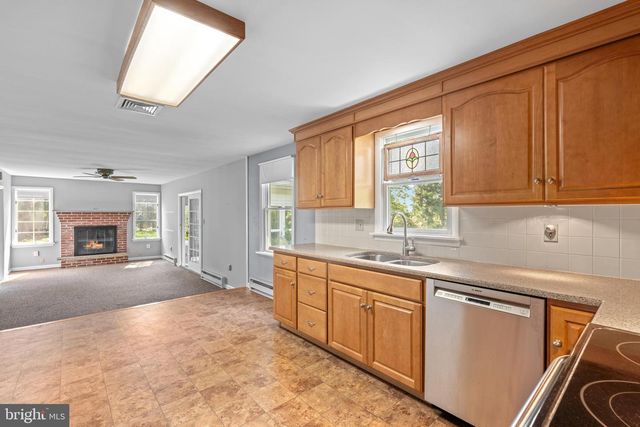 258 MONACY RD, Coatesville, PA 19320