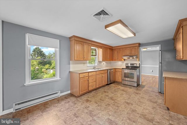258 MONACY RD, Coatesville, PA 19320