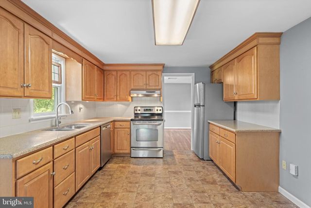 258 MONACY RD, Coatesville, PA 19320