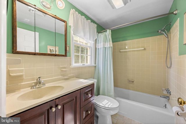 258 MONACY RD, Coatesville, PA 19320