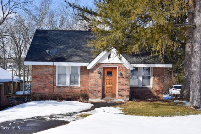 3 Mather Avenue, Colonie, NY 12304