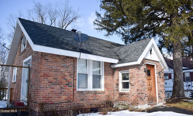 3 Mather Avenue, Colonie, NY 12304