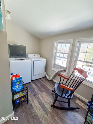 3 Mather Avenue, Colonie, NY 12304