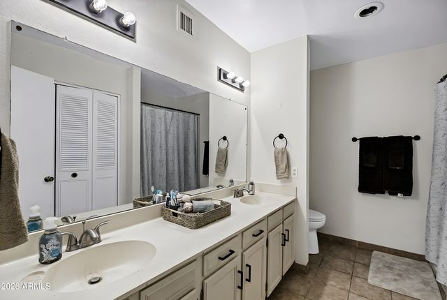 4648 W CONTINENTAL Drive, Glendale, AZ 85308