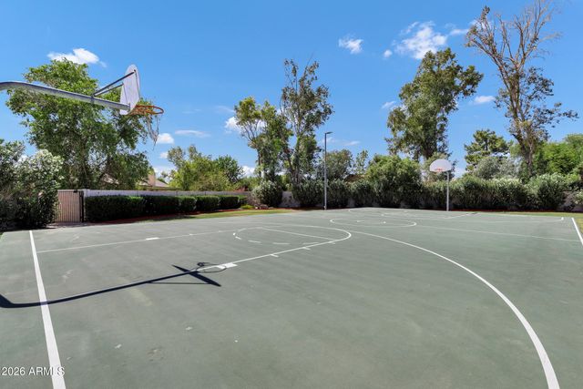4648 W CONTINENTAL Drive, Glendale, AZ 85308
