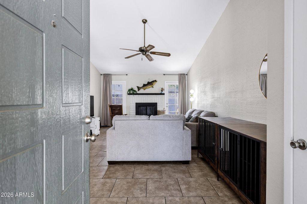 4648 W CONTINENTAL Drive, Glendale, AZ 85308 — photo 4