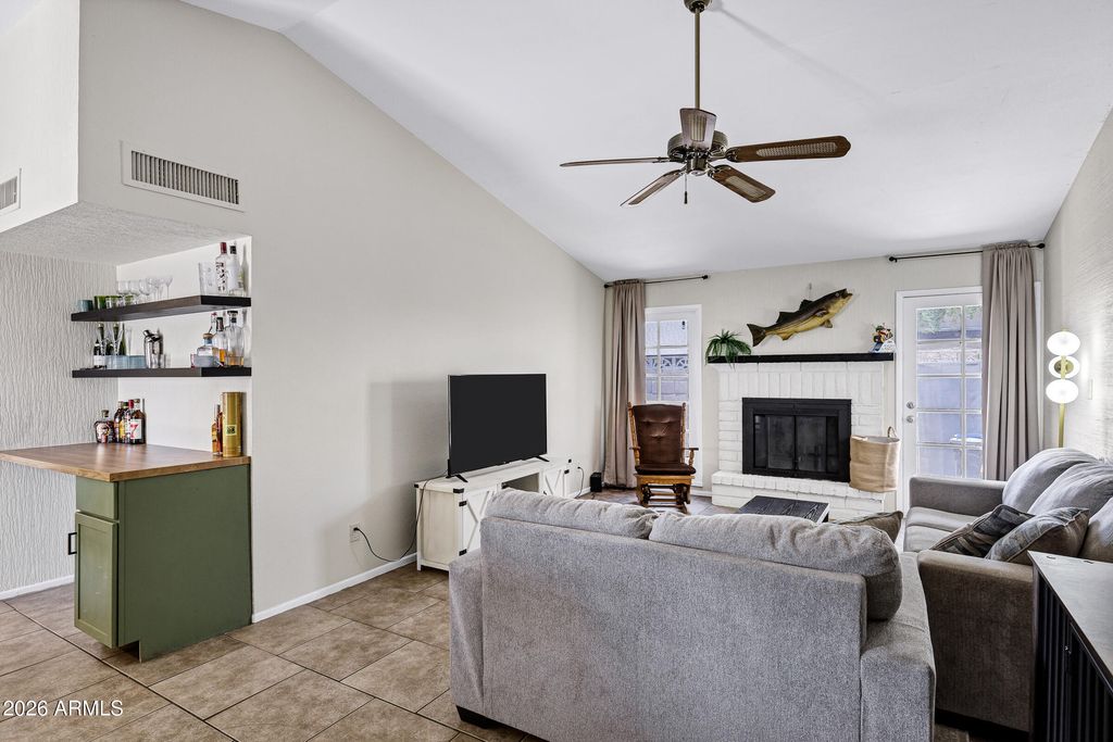 4648 W CONTINENTAL Drive, Glendale, AZ 85308 — photo 5