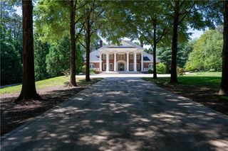 4790 Shallowford Road, Roswell, GA 30075