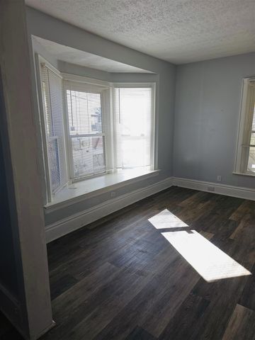 849 Bates Street, Grand Rapids, MI 49506